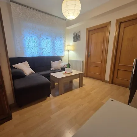 1a164 By R2r De 2 A Un Paso De Begona Apartmán