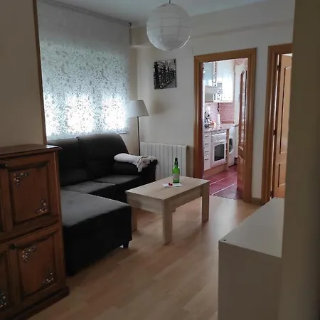 De 2 A Un Paso De Begona Apartment